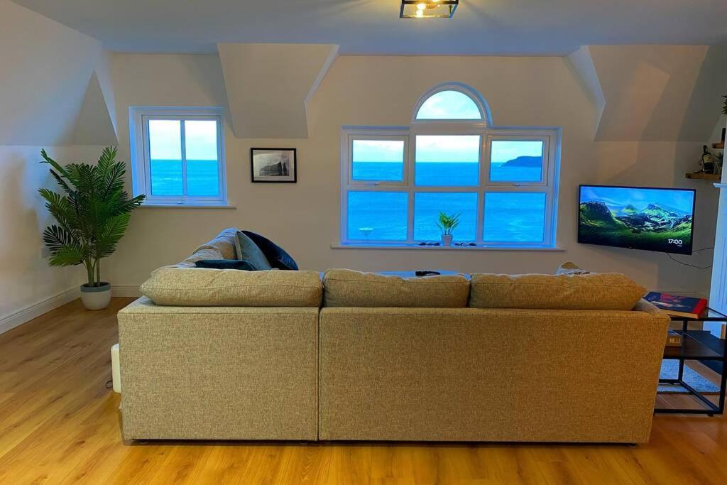 Sound Of The Sea - Penthouse In Portrush Apartamento Exterior foto