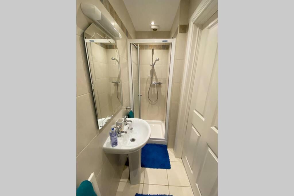 Sound Of The Sea - Penthouse In Portrush Apartamento Exterior foto