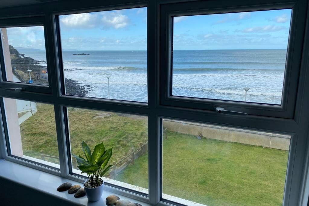 Sound Of The Sea - Penthouse In Portrush Apartamento Exterior foto